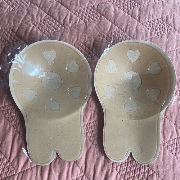 No-Show Sticky Boobs - Picture 2 of 5